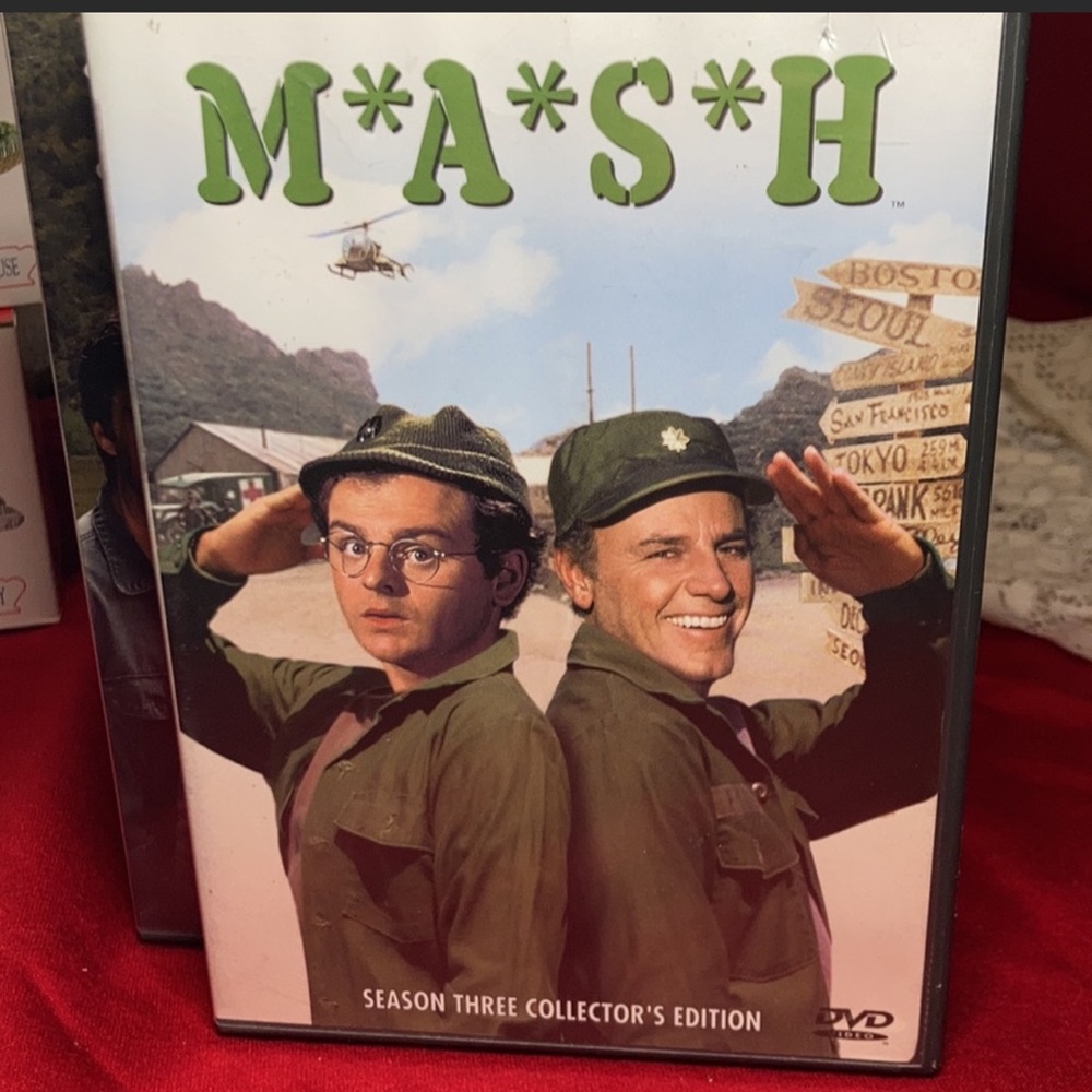 MASH Season 3 Collectors Series DVD Set
